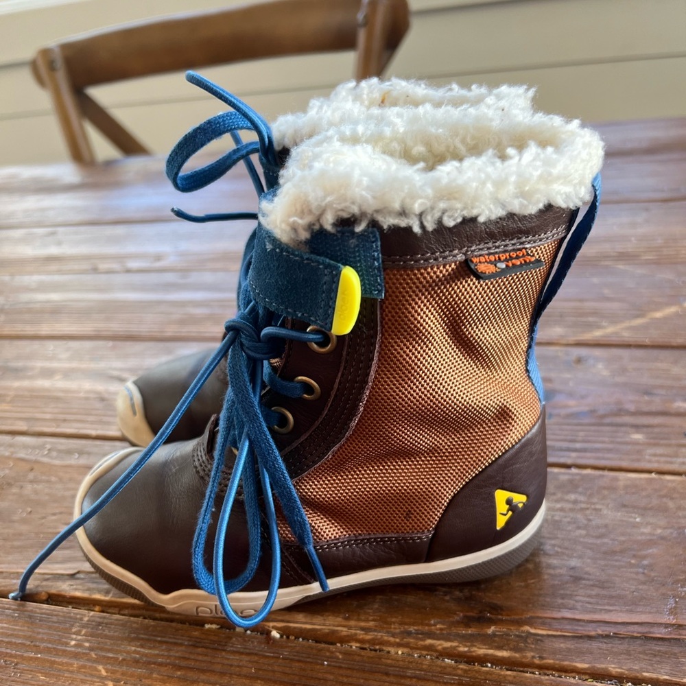 PLAE waterproof toddler boots size 9.5